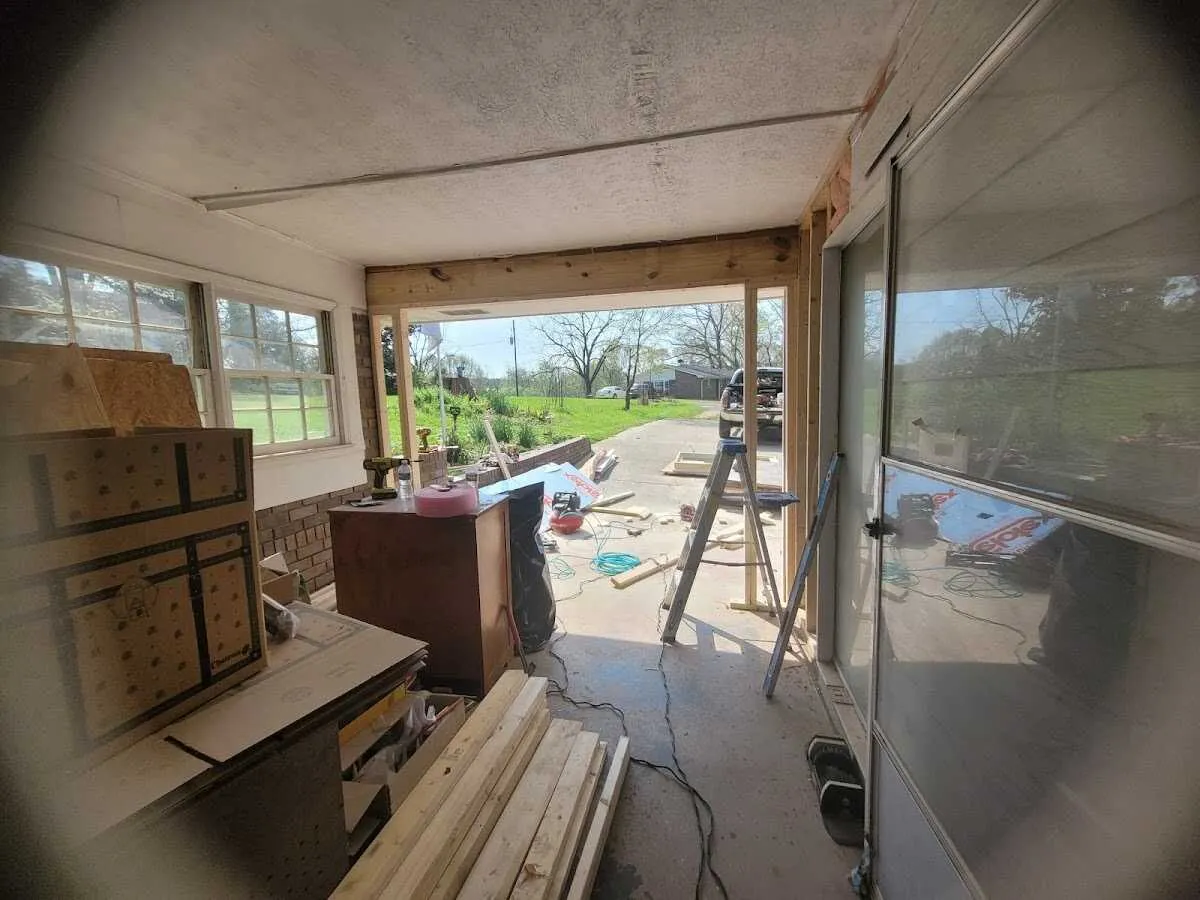 Air movers and dehumidifier for Water Mitigation Services in Avenal